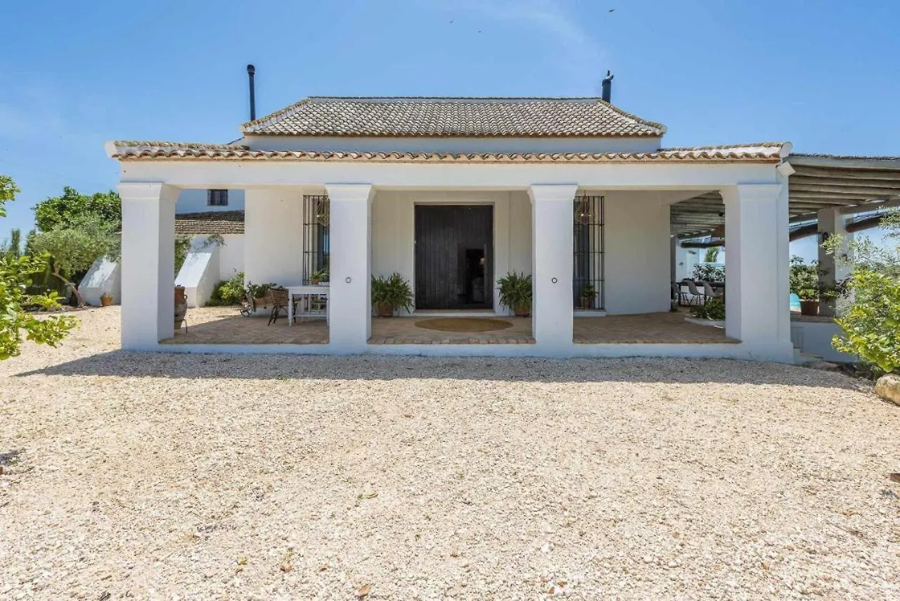 הוילה Marchena Hacienda San Antonio ספרד
